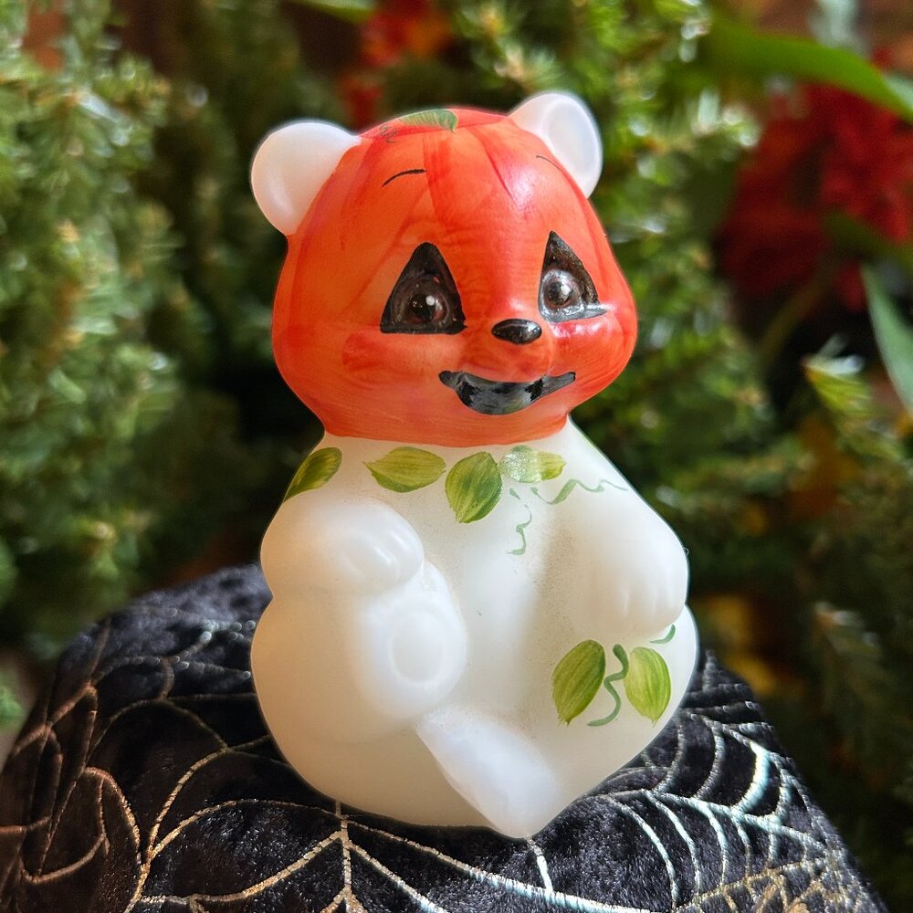 MINT 2006 Fenton “Lil’ Punkin” Halloween Bear (5151 QL), Signed, Hand-painted